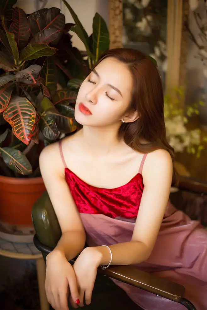 大理广州高端商务伴游晓雯
