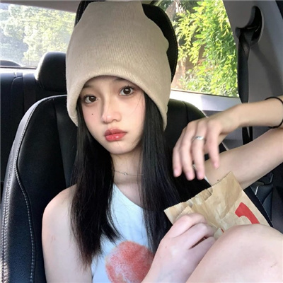 大理伴游女生丛河灵的资料